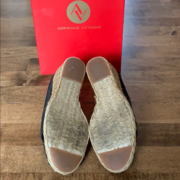 Adrienne Vittadini black wedge espadrille shoe - Picture 5 of 7
